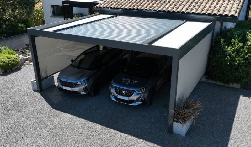 Carport aluminium adossé sur mesure pour deux véhicules à Villevieille dans le Gard