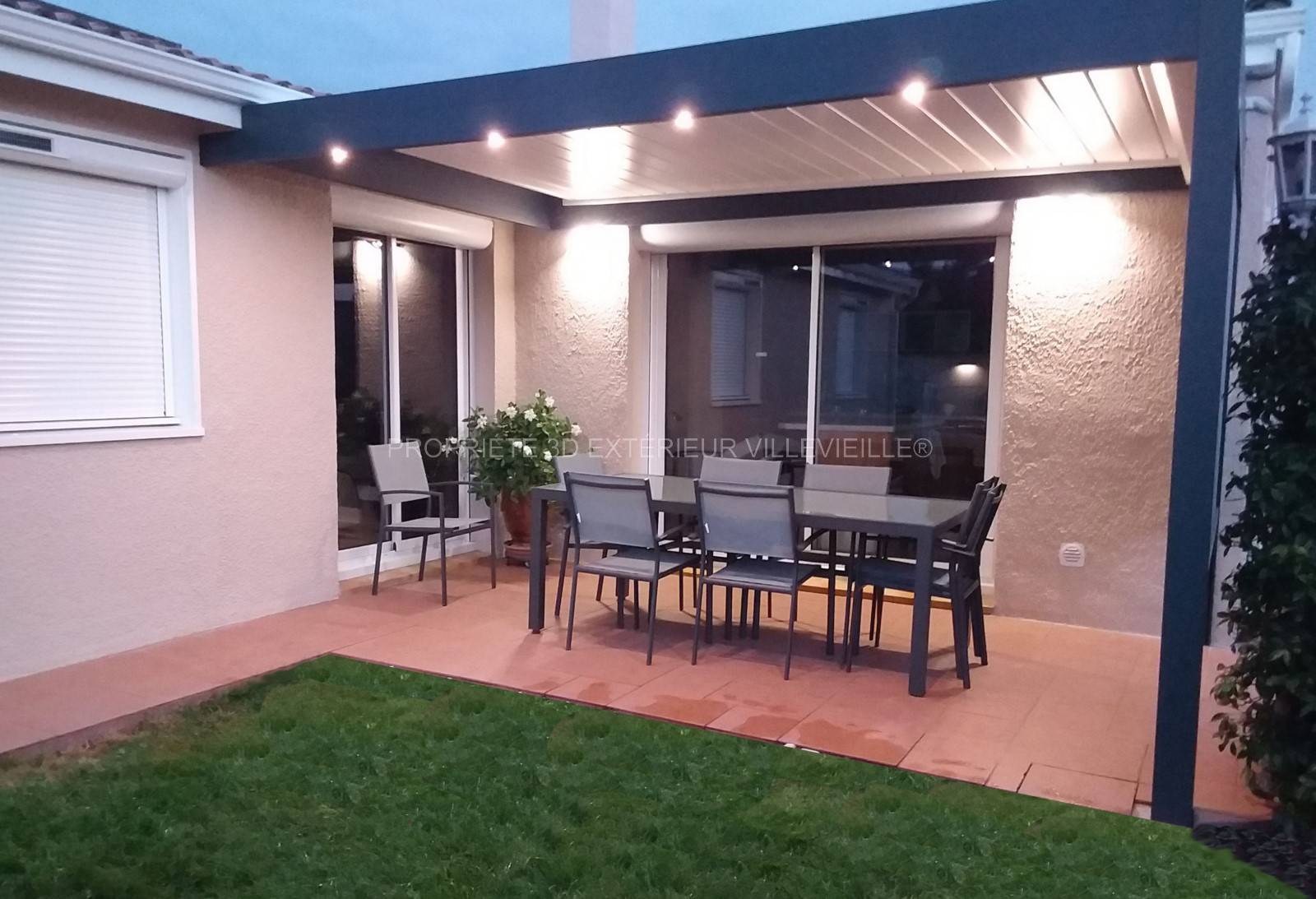 Pergola bioclimatique Solisystème de coloris gris anthracite