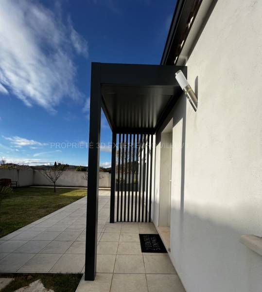 Réalisation d'un auvent en aluminium sur mesure à Monmirat dans le 30