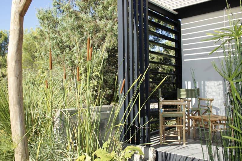 BSO aluminium à lames orientables motorisés conçu pour une installation sur pergola à Villevieille dans le Gard