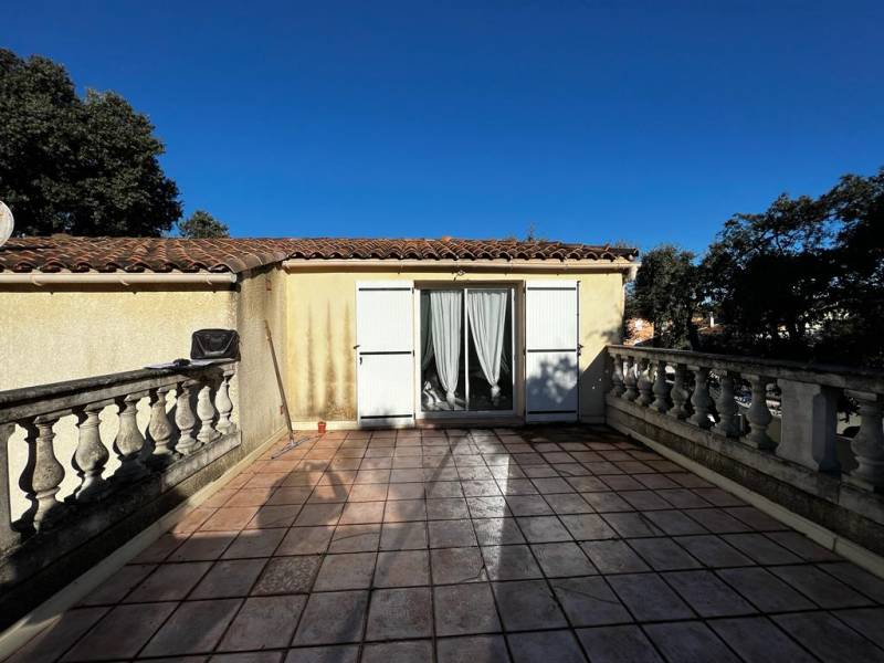 Photo avant la réalisation d'une pergola bioclimatique sur mesure 5X6 à Alès dans le Gard 
