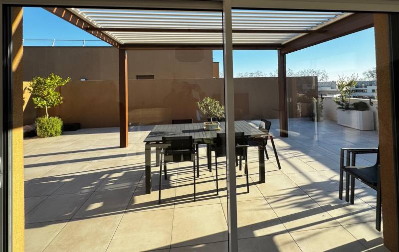 Spécialiste pour installer une pergola sur mesure à Castries