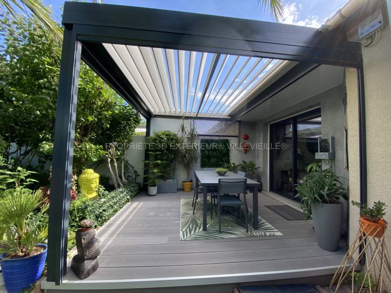 Pergola Solisystème extension d'une terrasse sur Nîmes près de Poulx dans le Gard