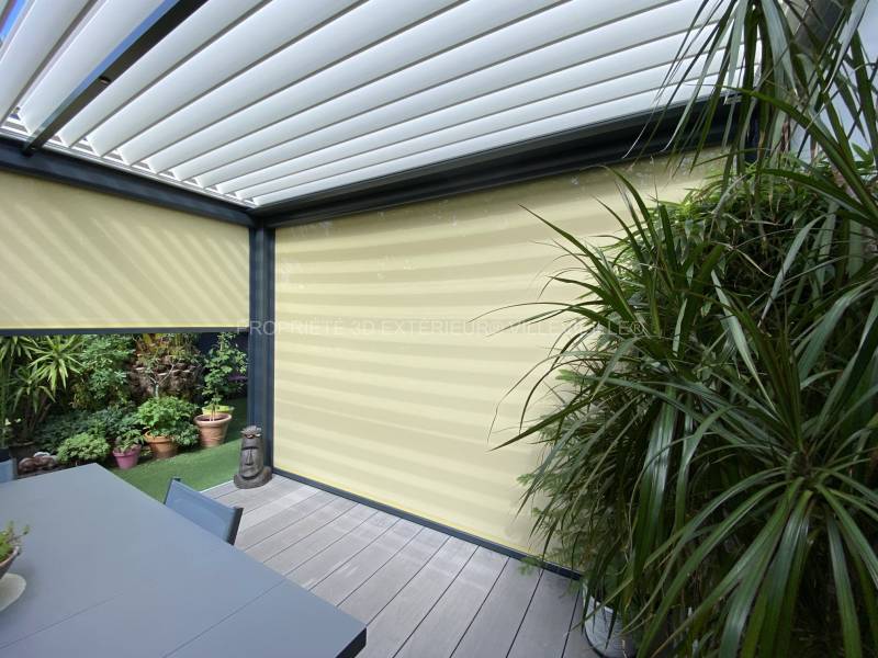Fermeture d'une pergola évolutive avec stores zip verticaux Nîmes Gard