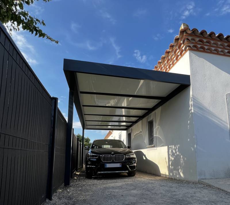 Fabricant d'abri de voiture en aluminium sur mesure dans le 84