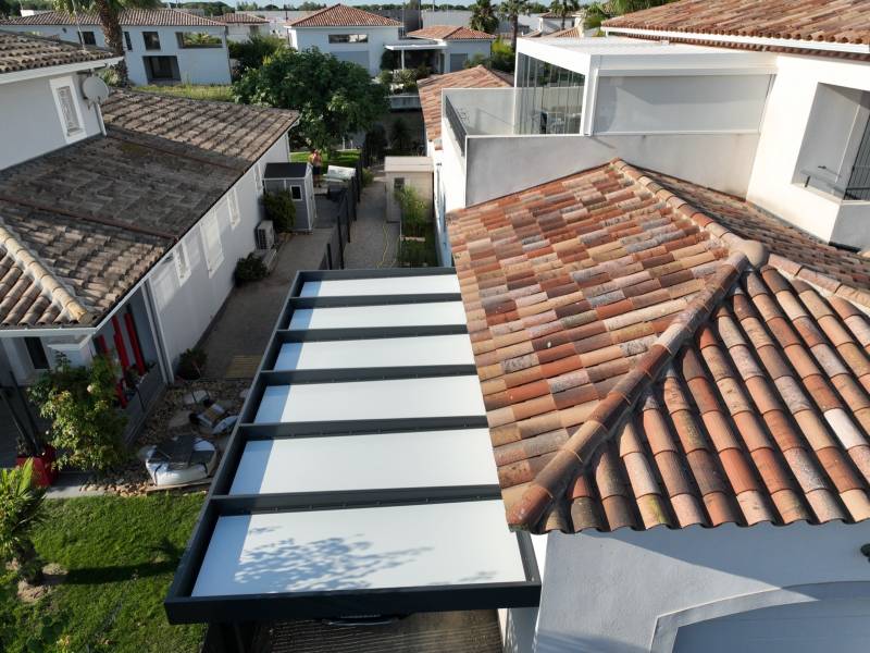Devis pour pose de carport sur mesure en aluminium vers Avignon