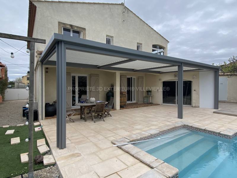 Pergola adossée couleur design gris poussière (ral 7037) à Marguerittes Gard