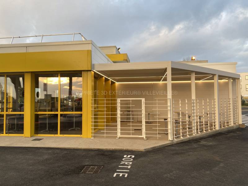 Création d'un espace extérieur avec un pergola évolutive de la station Dyneff Fréjorgues-Mauguio Méditerranée dans l'Hérault-Gard