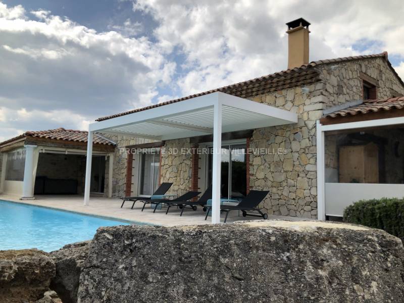 Pose d’une pergolas Bioclimatique équipée de Brumisation design