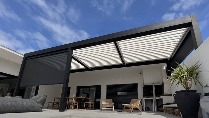 Entreprise pour conception et pose de pergola bioclimatique dans le Gard