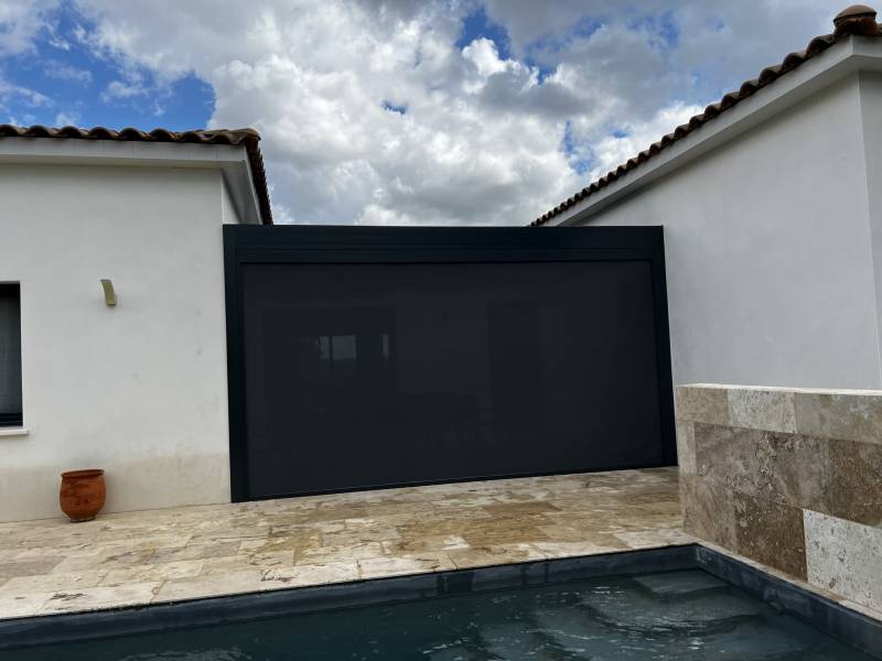 Optimisez votre terrasse avec une pergola storée sur Souvignargues près d'Aujargues - Gard