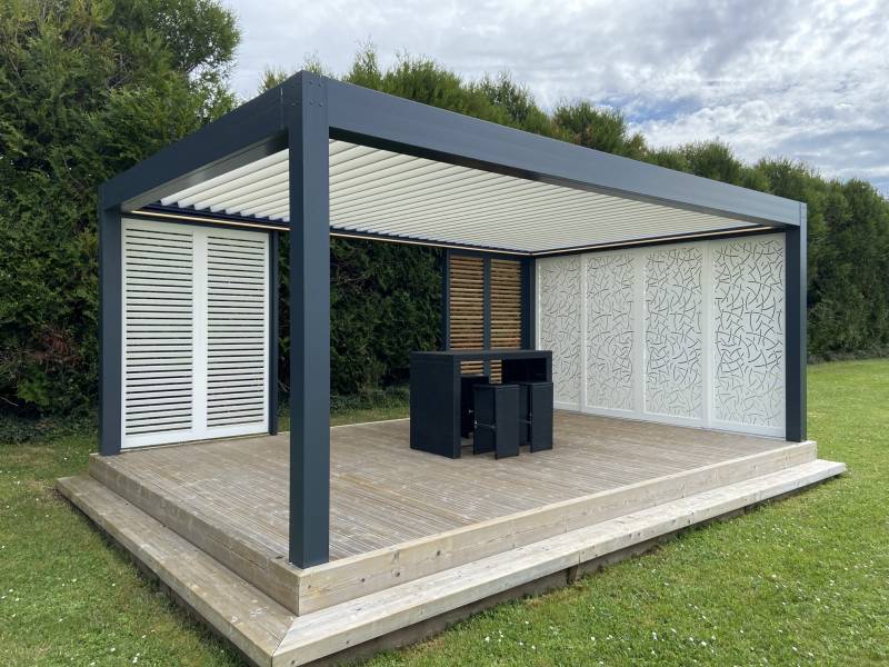 Option fermetures latérales pour pergolas bioclimatiques les claustras décoratifs 