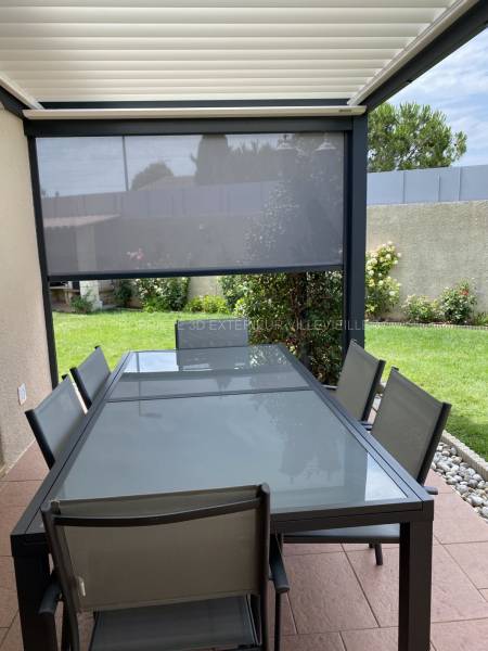 Pergola bioclimatique à lames orientables installée sur Aubord dans le Gard