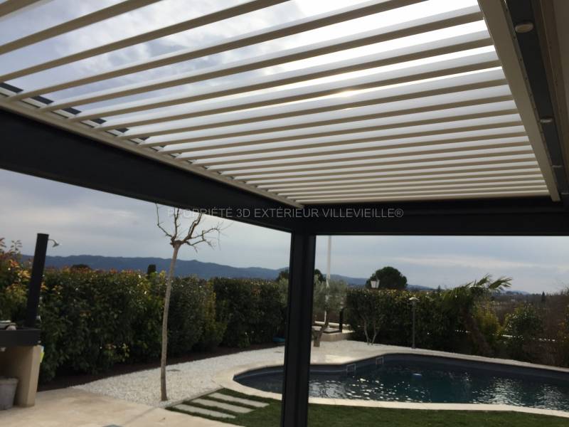Pergola bioclimatique Aluminium dans le Gard
