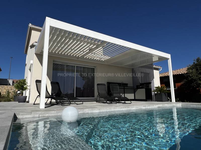 Pergola blanche lames orientables module Origami et bouclier à Nîmes Castanet Gard