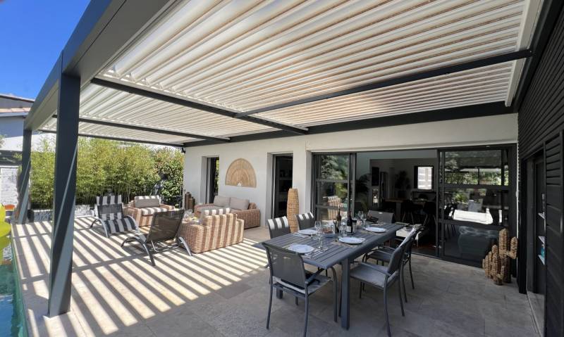 Conception d'une pergola sur mesure en alu proche Nîmes 30