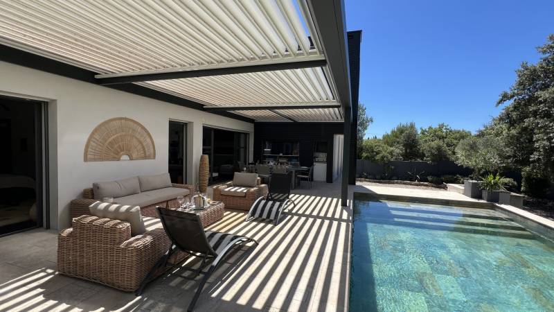 Réalisation d'une pergola sur mesure à Villevieille dans le Gard