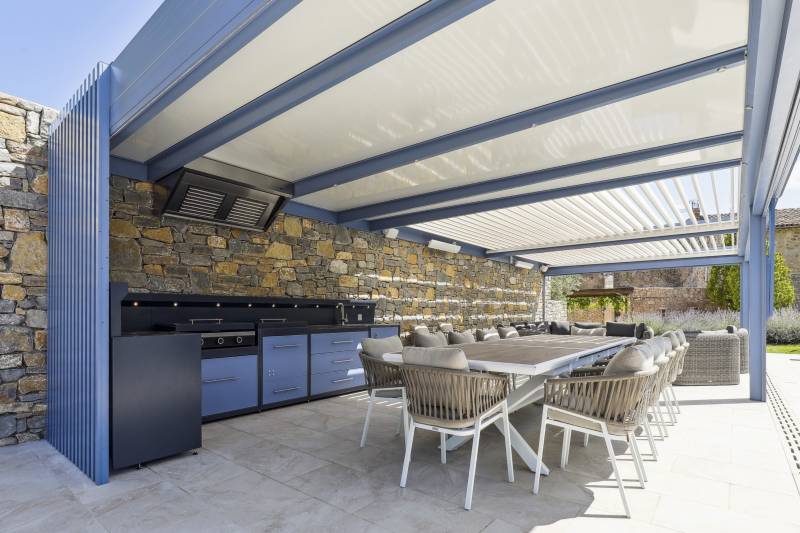 Intégrer une cuisine d'été sous sa pergola réalisation par 3d Extérieur Gard/Hérault 
