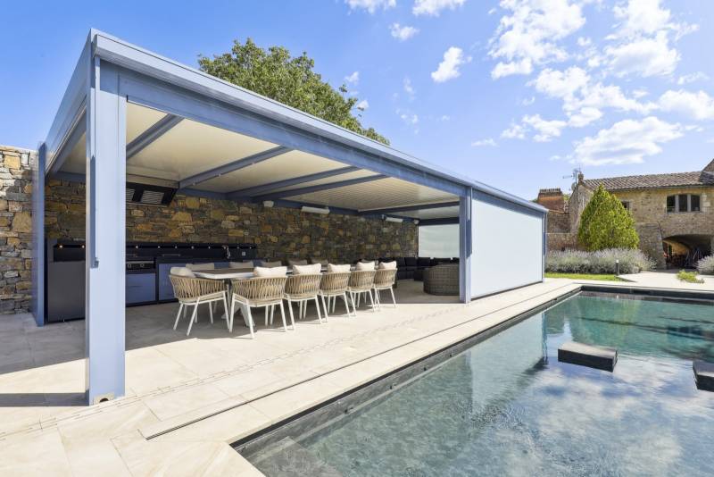 Spécialiste des aménagements extérieurs sur mesure en aluminum vers Lussan 