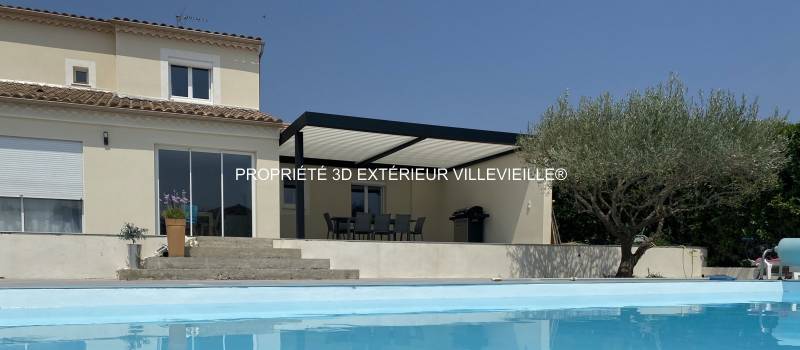 Pergola bioclimatique à lames orientables adossée  à Pierrelatte dans la Drôme