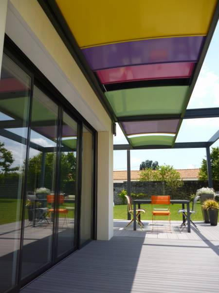 Pergola Arlequin panneaux coulissants utilisation très simple pour résultats efficace 