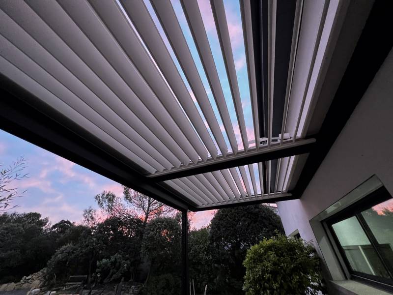 Une pergola bioclimatique : qu’est-ce que c’est ?