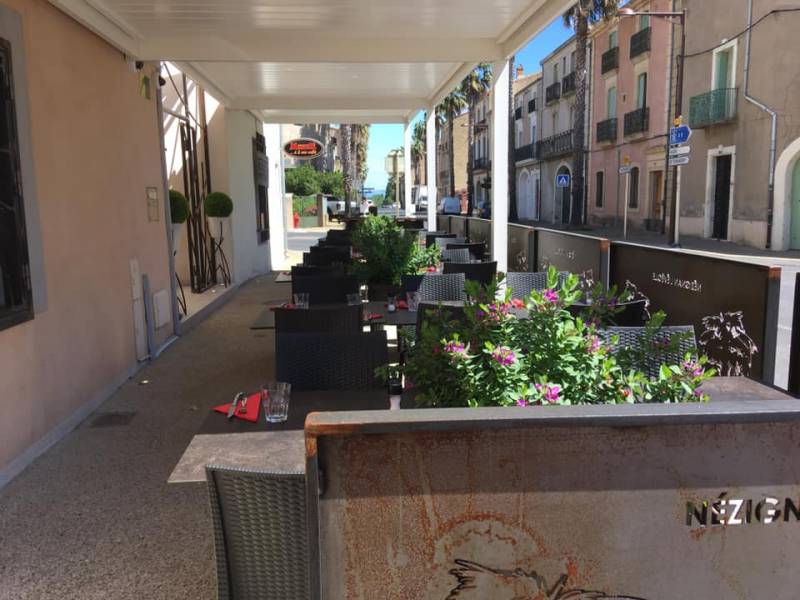 Pergola  Bioclimatique pour le restaurant Le Vieux Four à Nézignan - L’Evêque (34)