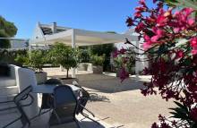 Notre zone d'activité pour ce service Artisan pour le remplacement d'une bâche sur une pergola en aluminium