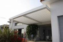Notre zone d'activité pour ce service Construction d'une pergola moderne à toit plat avec volets roulants intégrés
